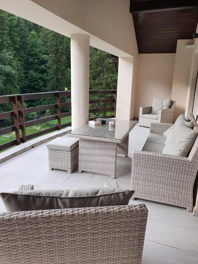 Apartament Ozon Пояна Брашов Екстериор снимка